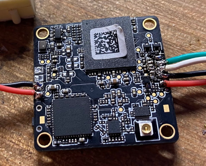 a circuit board that transmits vidya